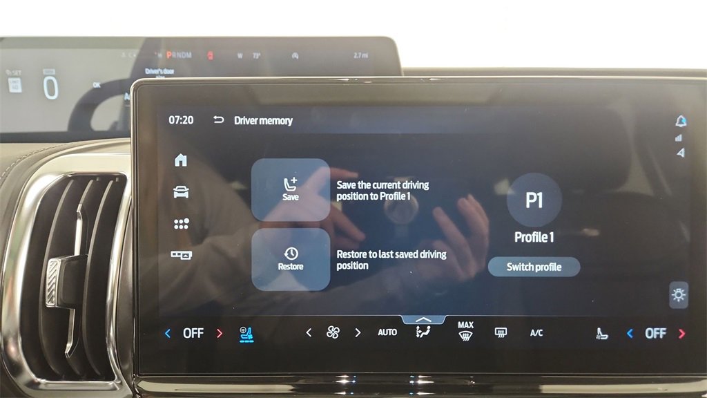 New 2025 Ford Expedition Max Platinum w/ Driver's Package image 34