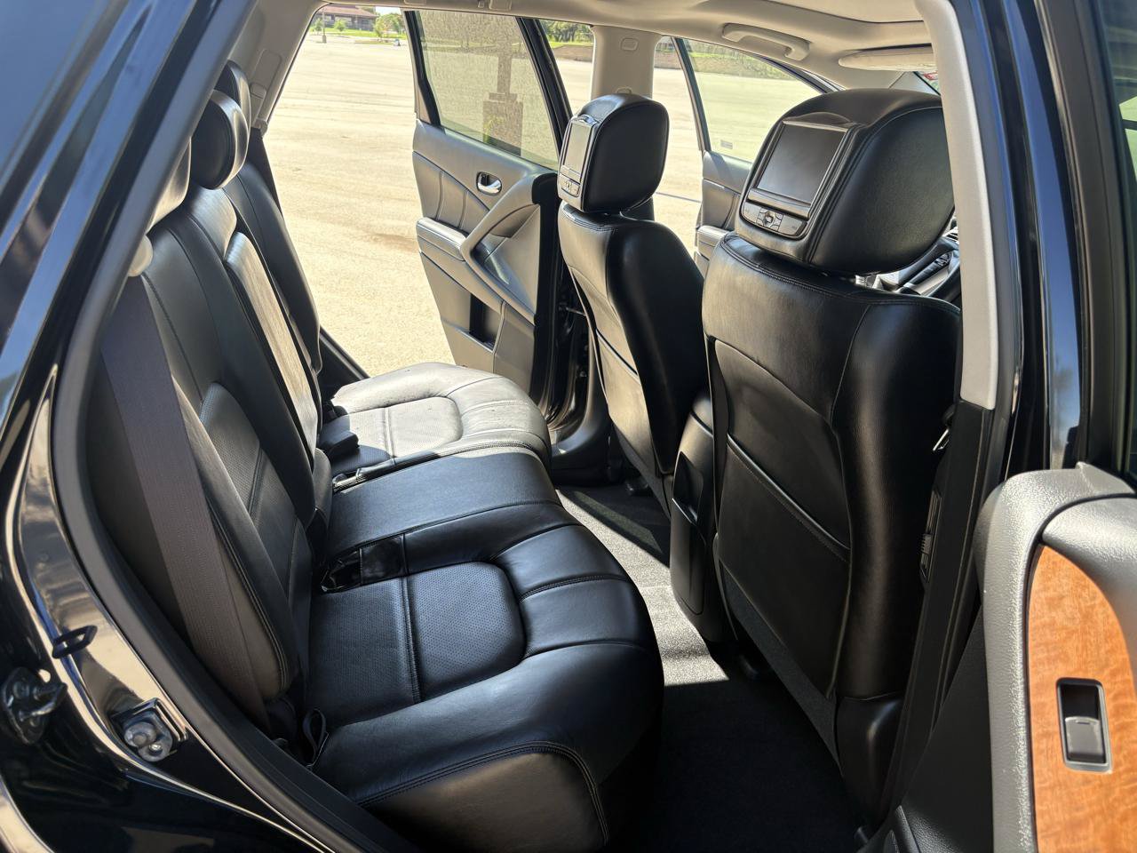 Used 2012 Nissan Murano LE w/ Platinum Pkg FWD image 19