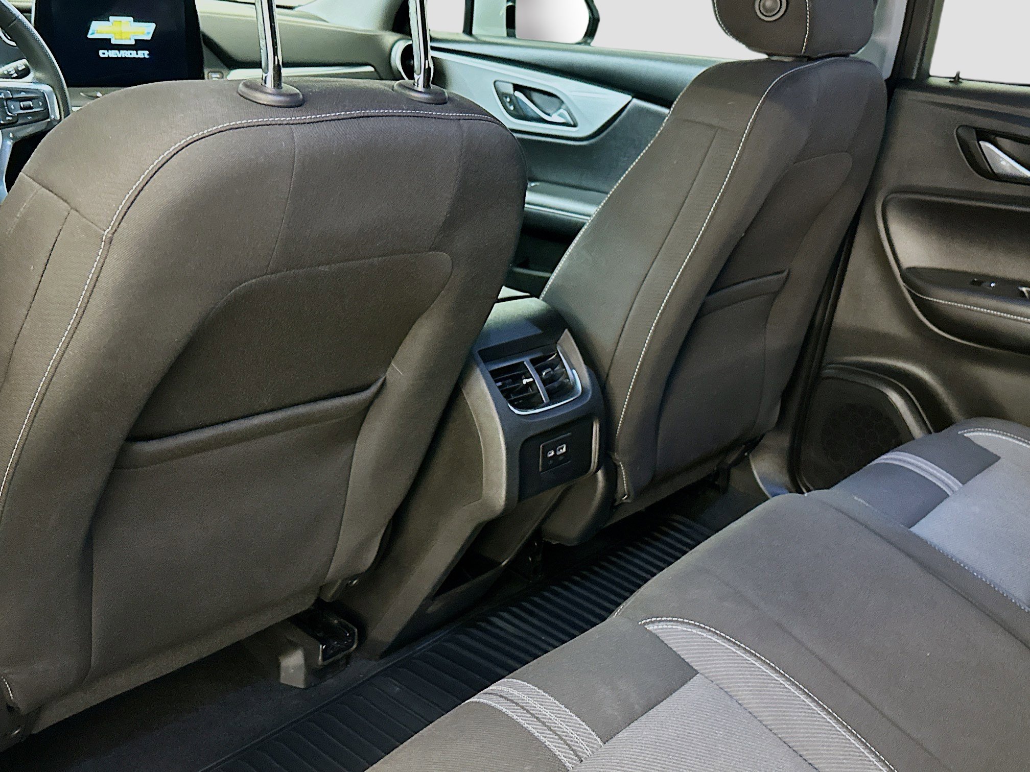 Used 2023 Chevrolet Blazer LT w/ Convenience Package image 28