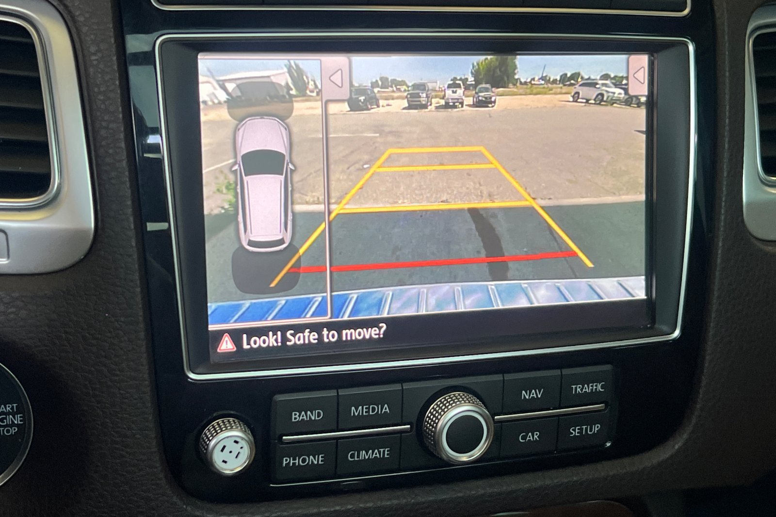 Used 2016 Volkswagen Touareg VR6 AWD/4WD image 21