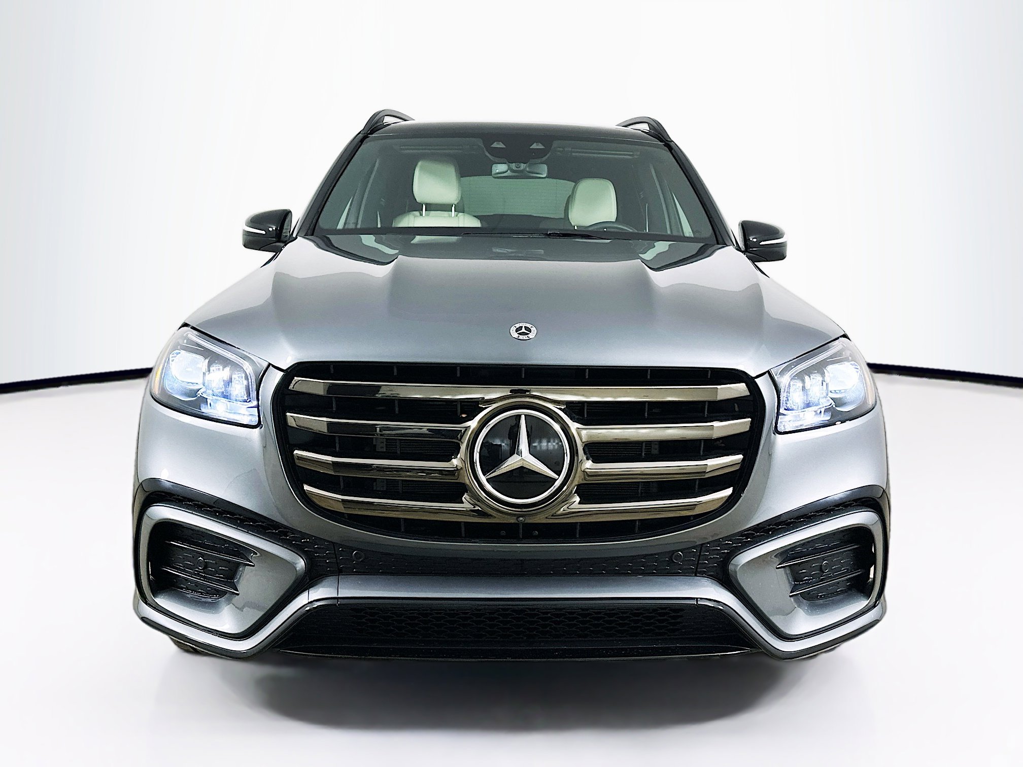 Certified 2025 Mercedes-Benz GLS 450 4MATIC image 2