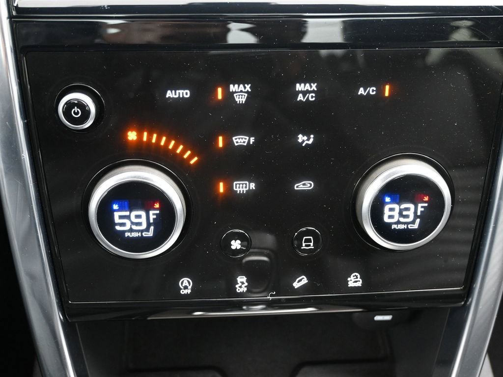 Used 2020 Land Rover Discovery Sport SE R-Dynamic image 15