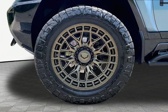 Used 2024 GMC Hummer EV 3X w/ Omega Edition AWD/4WD image 22