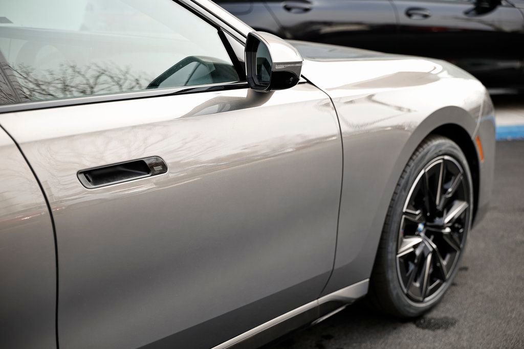 New 2026 BMW 740i w/ Premium Package image 7