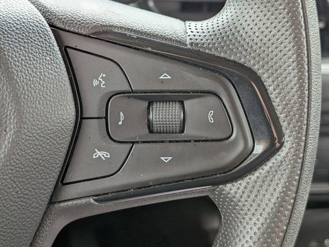 Used 2025 Chevrolet TrailBlazer LT AWD/4WD image 23