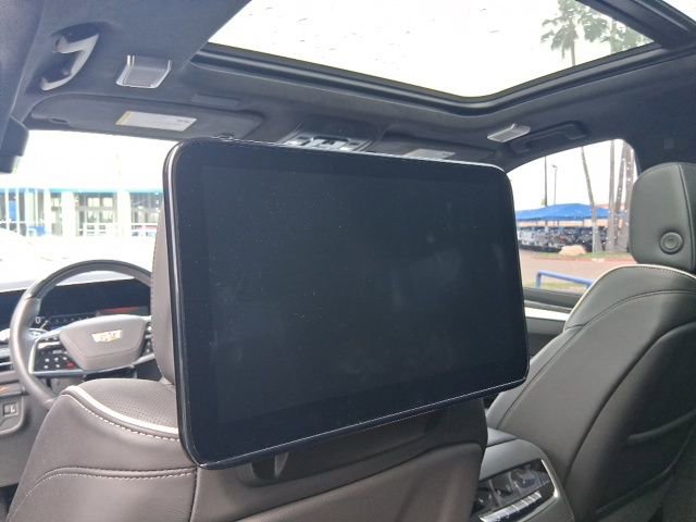 Used 2025 Cadillac Escalade V AWD/4WD image 24