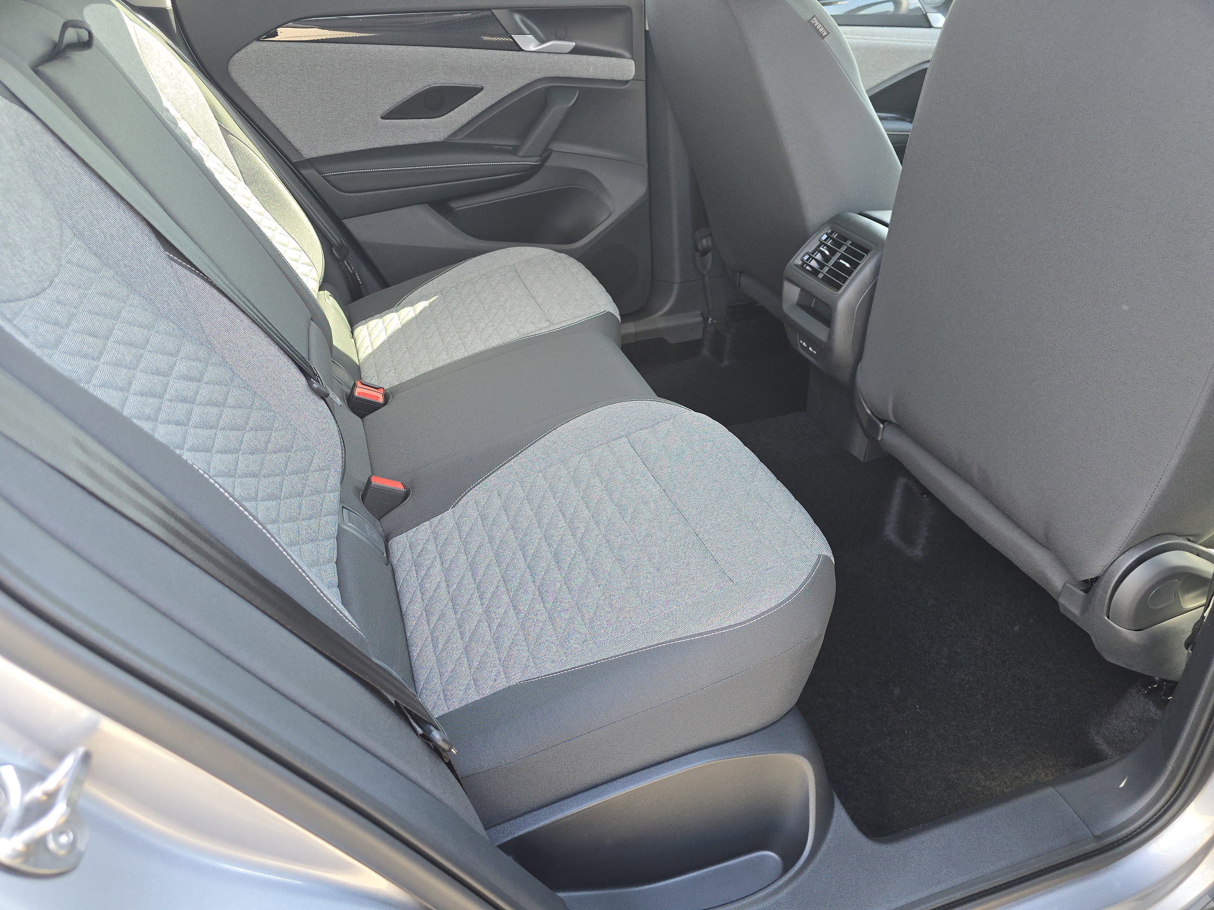 New 2025 Volkswagen Tiguan S image 15