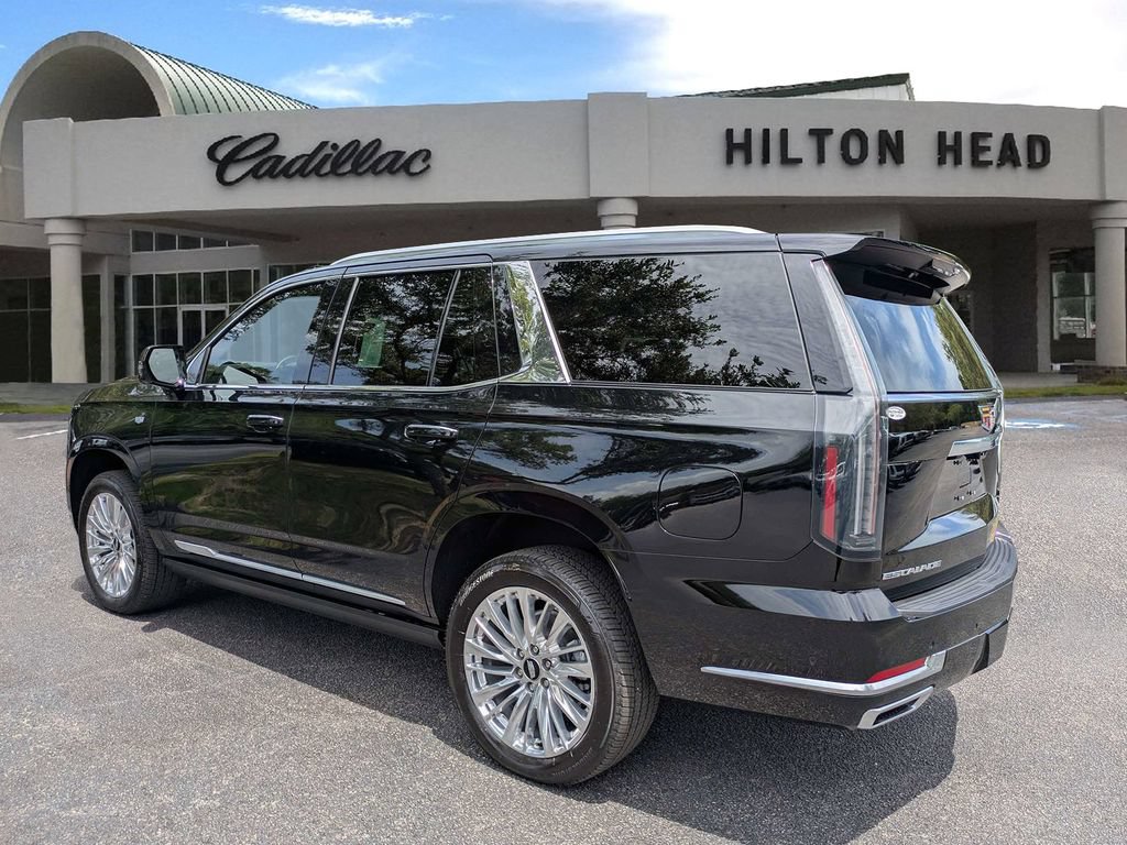 Used 2026 Cadillac Escalade Luxury AWD/4WD image 4