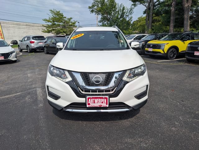 Used 2017 Nissan Rogue S w/ Appearance Package AWD/4WD image 8