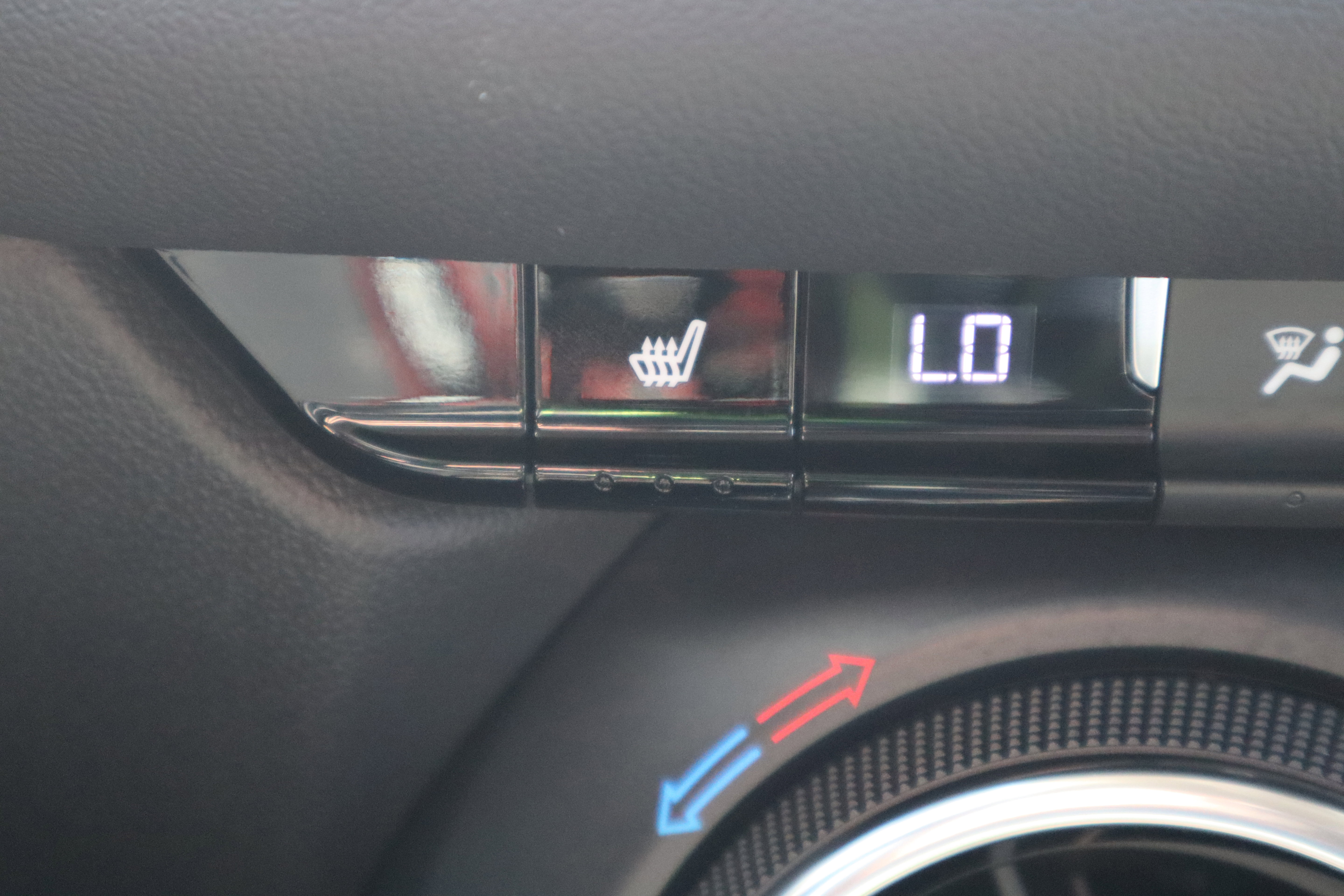 Used 2024 Chevrolet Blazer LT w/ LPO, Floor Liner Package FWD image 23