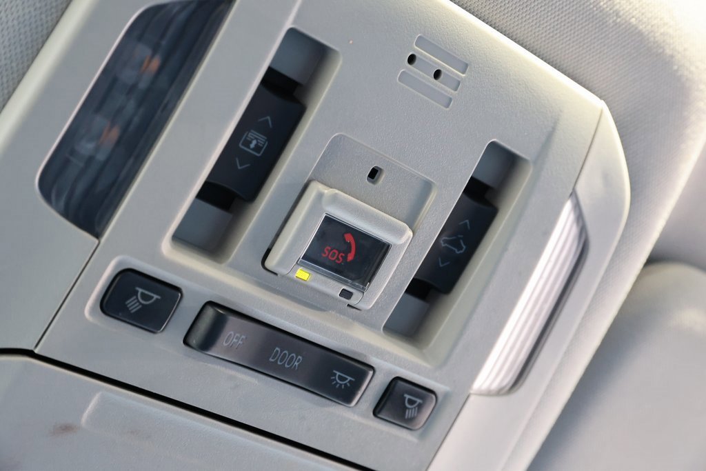 Used 2021 Toyota Highlander Platinum image 17