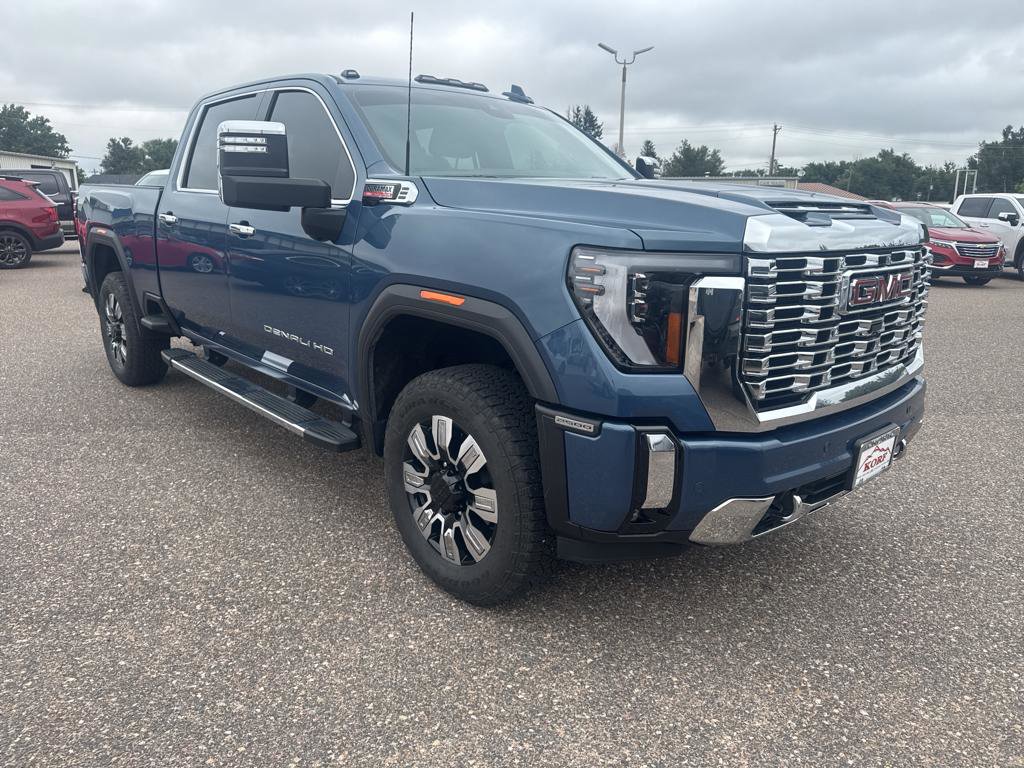 Used 2024 GMC Sierra 2500 Denali w/ Technology Package image 4