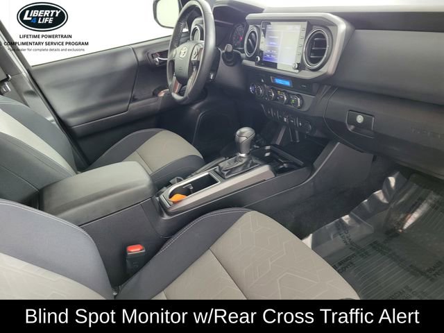 Used 2022 Toyota Tacoma TRD Sport w/ Technology Package image 19