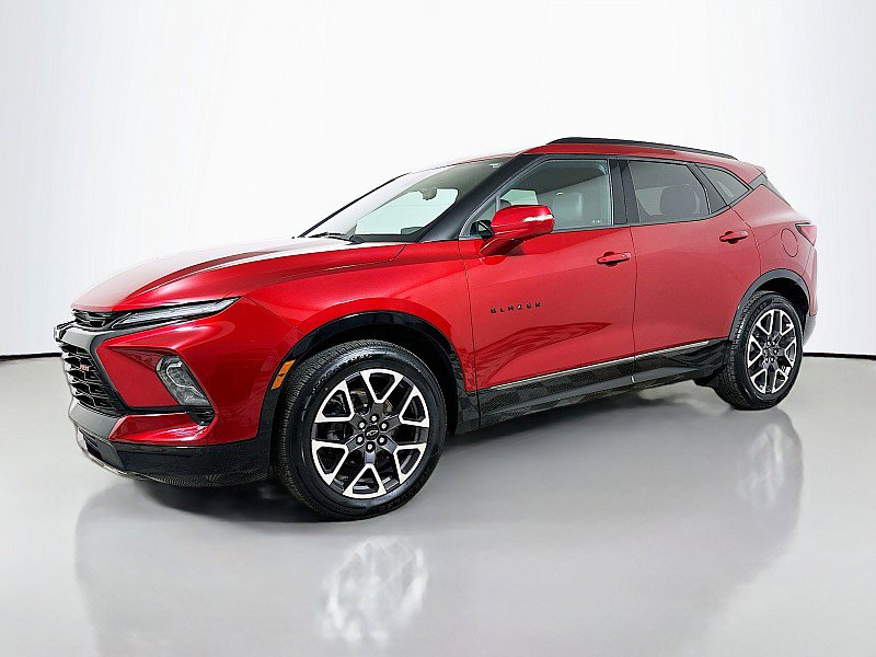 Used 2023 Chevrolet Blazer RS w/ Driver Confidence II Package AWD/4WD image 3