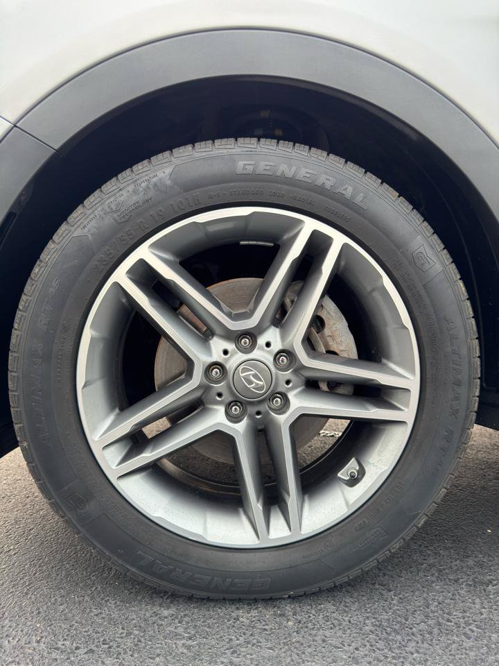 Used 2019 Hyundai Santa Fe XL FWD image 21