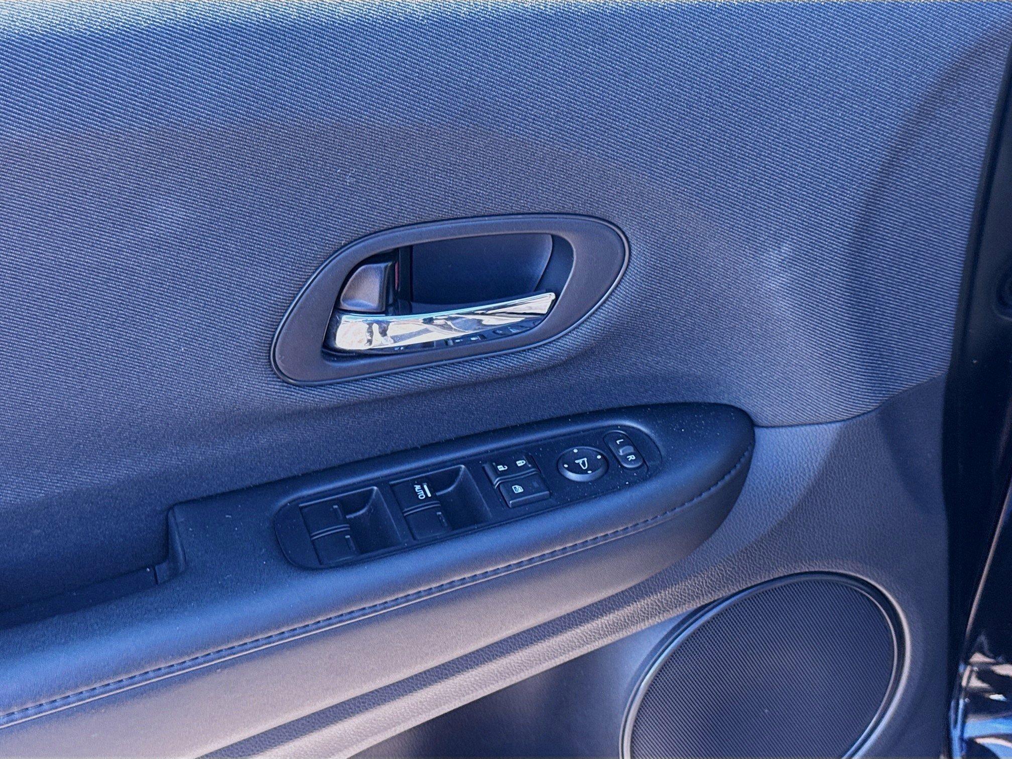 Certified 2022 Honda HR-V LX image 16