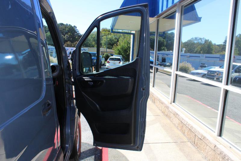 Used 2019 Mercedes-Benz Sprinter 144 image 19