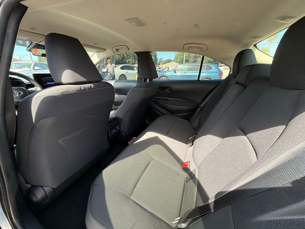 Used 2023 Toyota Corolla LE FWD image 9