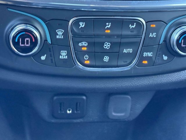 Used 2023 Chevrolet Traverse LT AWD/4WD image 29