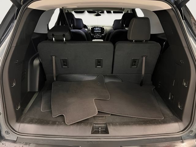 Used 2018 Chevrolet Traverse LT AWD/4WD image 6