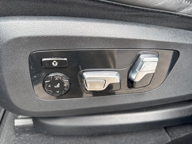 Used 2024 BMW X7 xDrive40i image 25