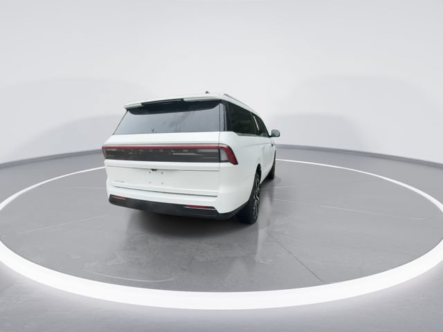 New 2027 Lincoln Navigator L Black Label AWD/4WD image 8