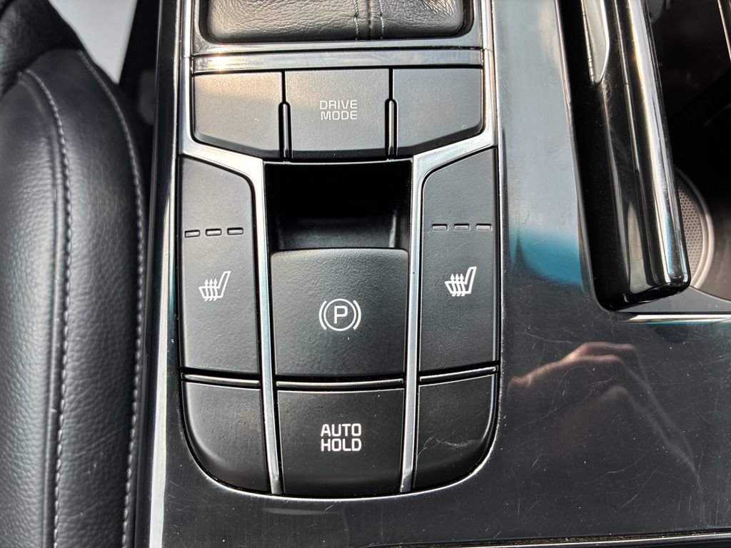 Used 2019 Kia Cadenza Technology FWD image 23