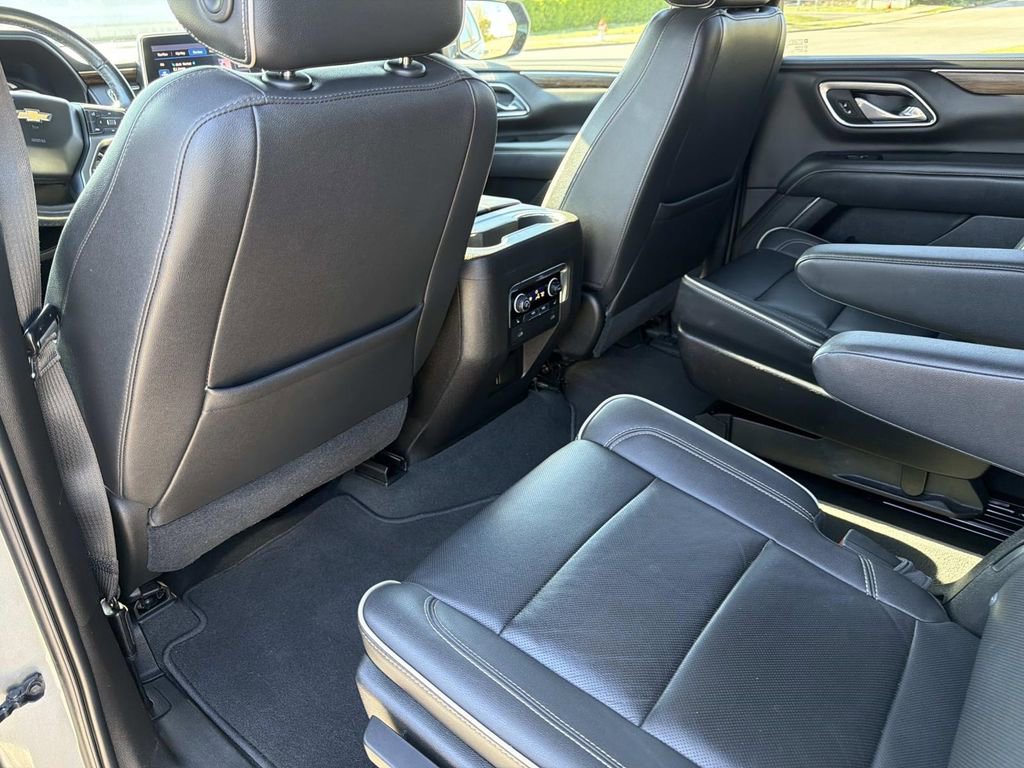 Used 2021 Chevrolet Tahoe Premier RWD image 16