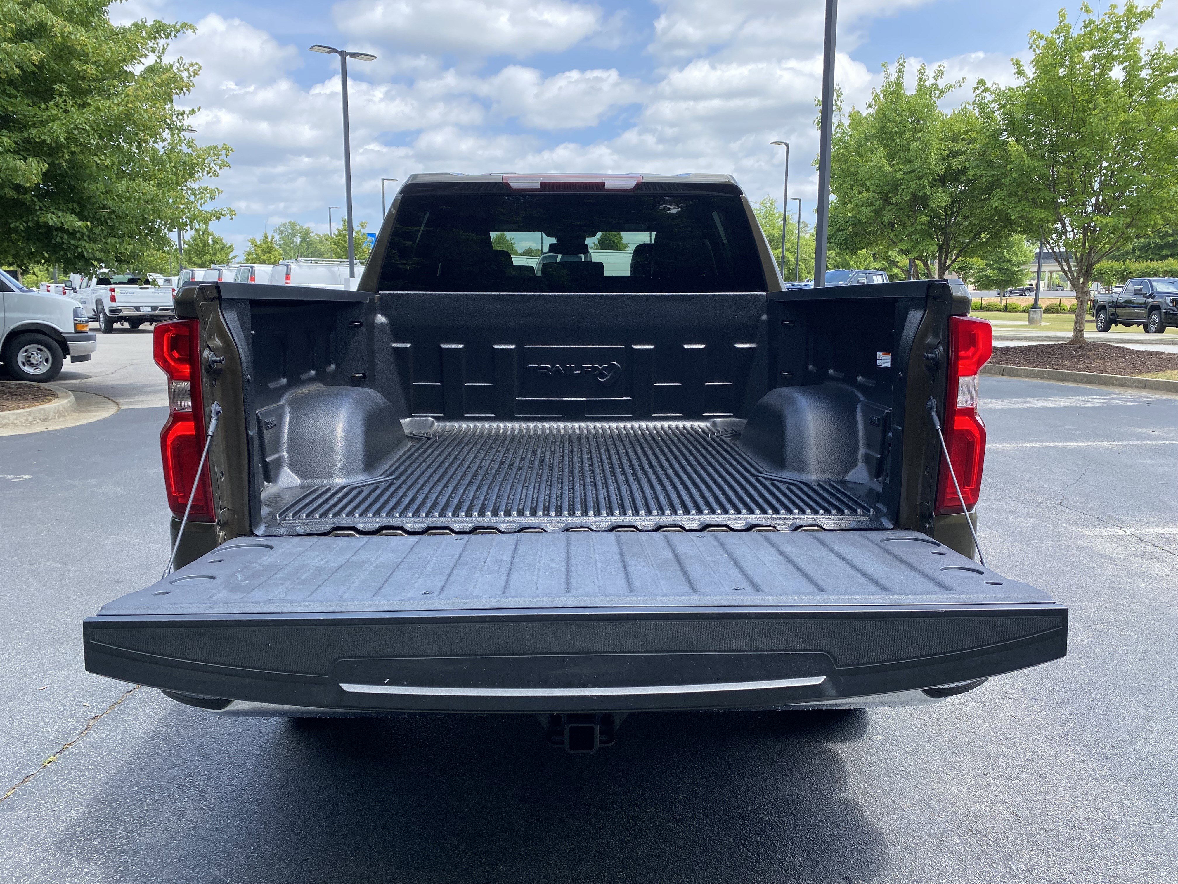 Used 2023 Chevrolet Silverado 1500 LTZ AWD/4WD image 11