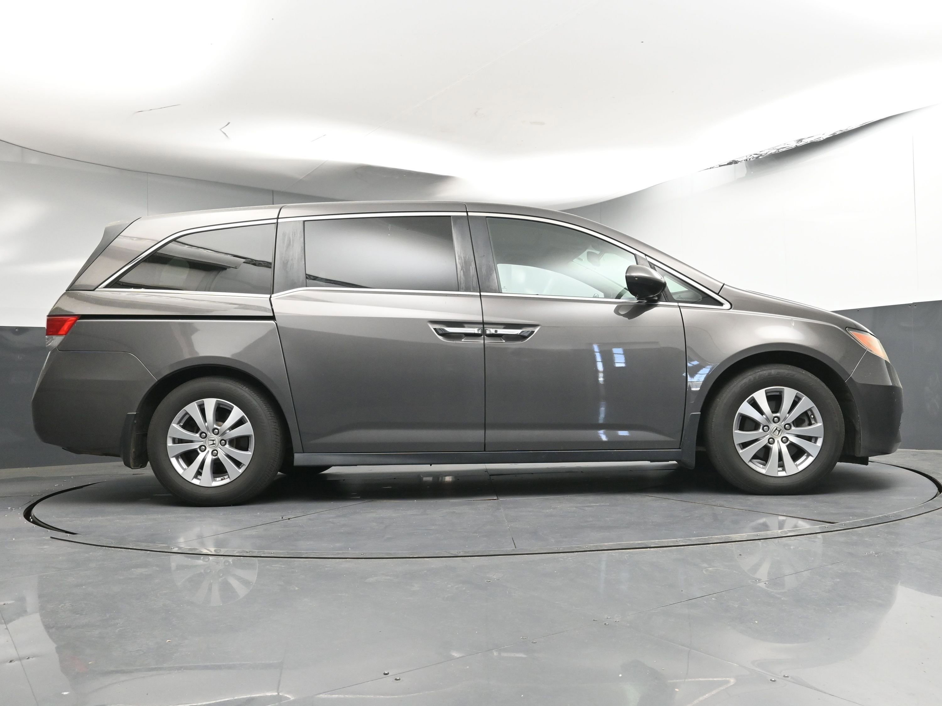 Used 2016 Honda Odyssey EX-L image 23