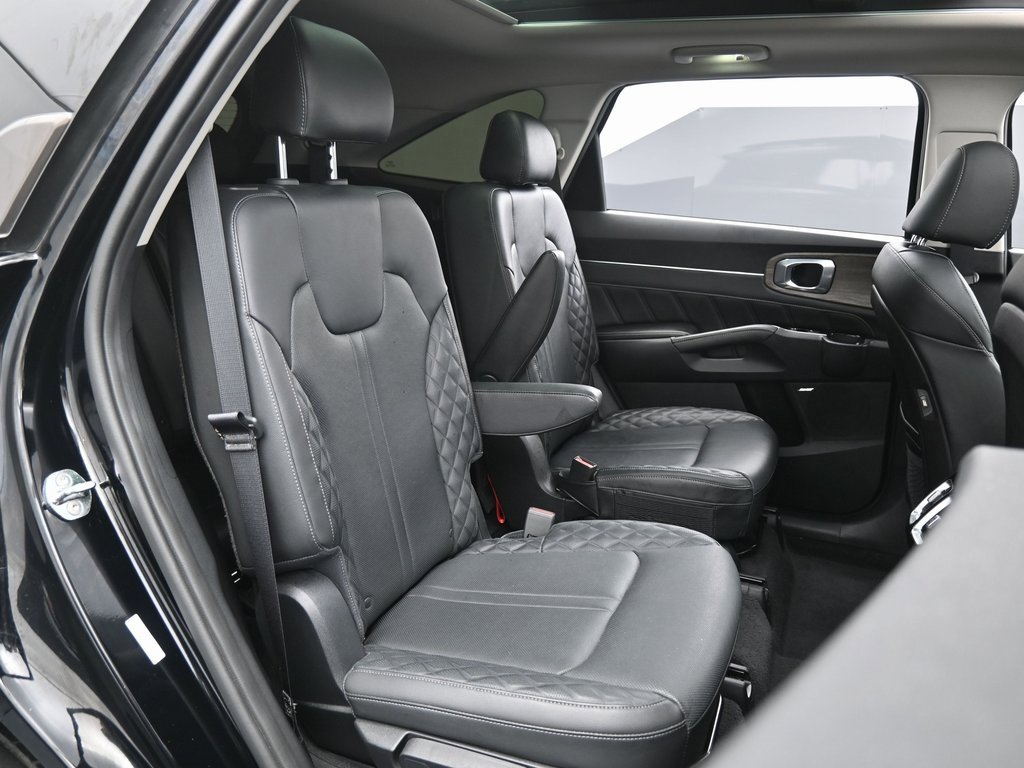 Used 2022 Kia Sorento SX Prestige image 33