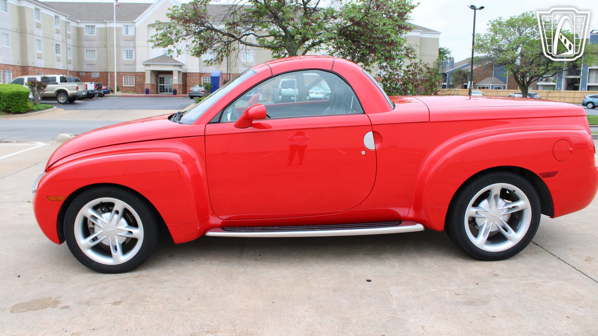 Used 2004 Chevrolet SSR w/ Preferred Equipment Group RWD image 6