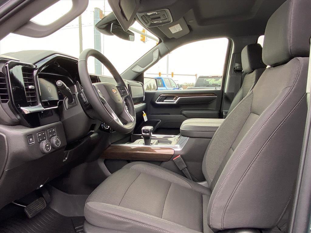 New 2026 Chevrolet Silverado 1500 LT image 17