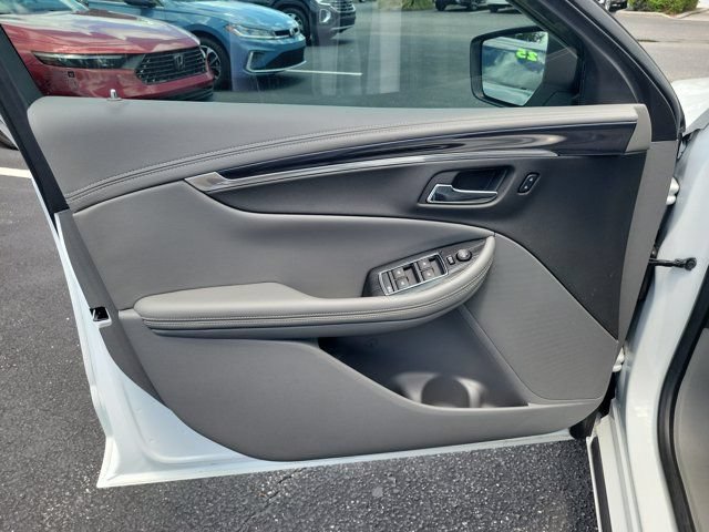 Used 2019 Chevrolet Impala LS FWD image 15
