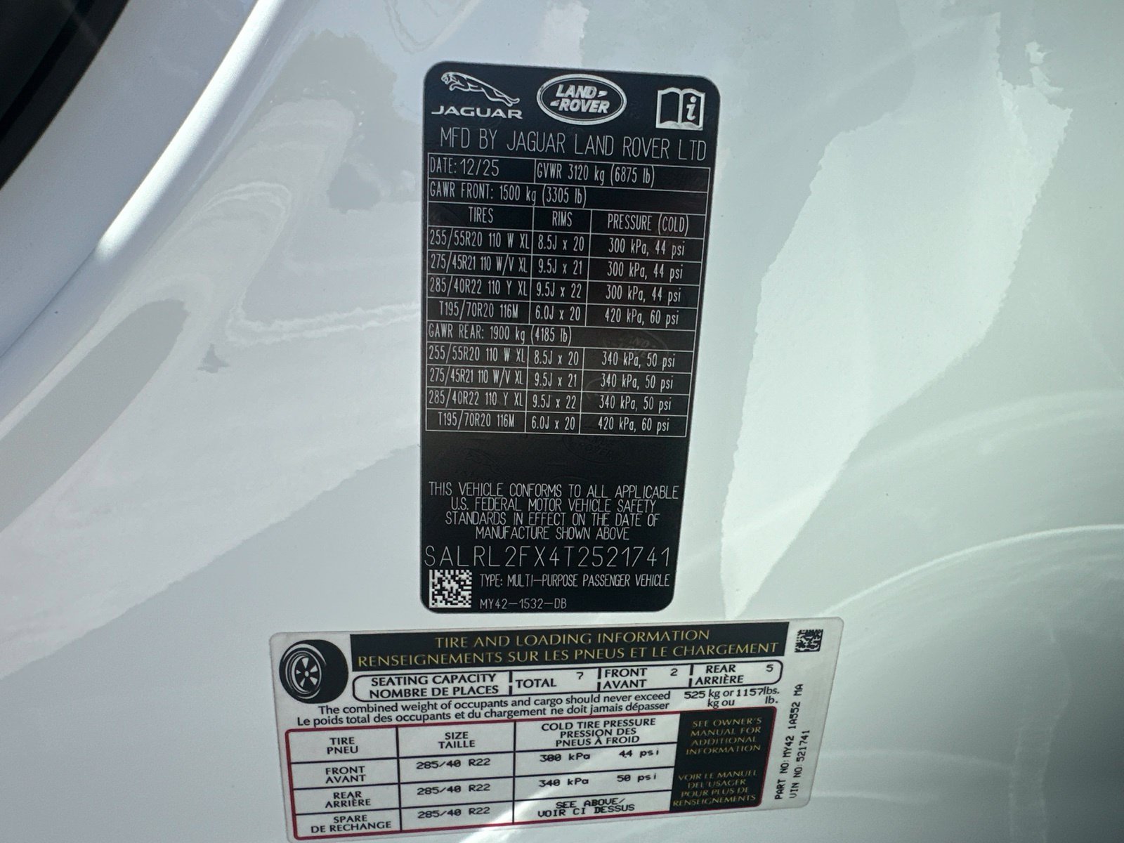 Certified 2026 Land Rover Discovery Dynamic SE AWD/4WD image 5