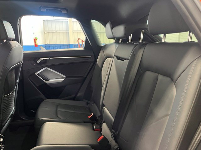 Used 2025 Audi Q3 2.0T Premium AWD/4WD image 19