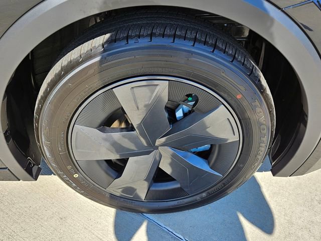 New 2026 Toyota Prius Plug-In Hybrid image 16