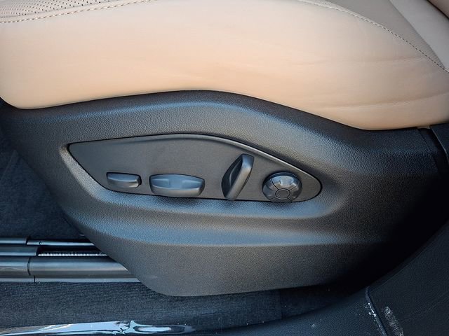 New 2026 Porsche Cayenne image 14