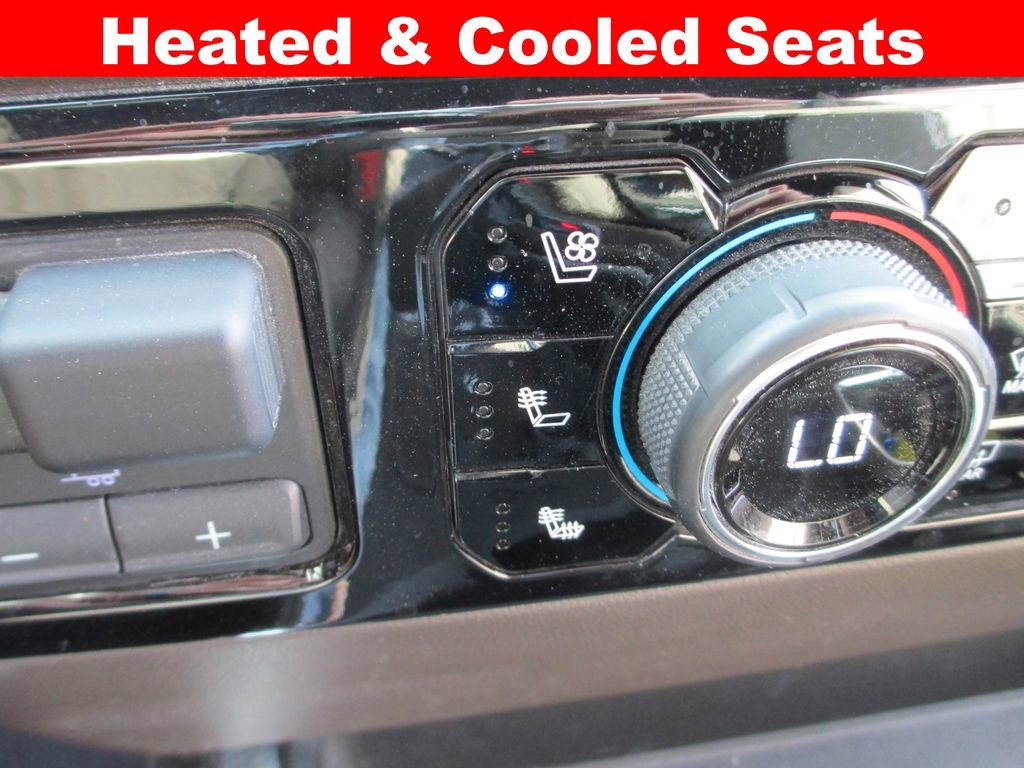 Used 2023 Chevrolet Silverado 1500 LTZ AWD/4WD image 18