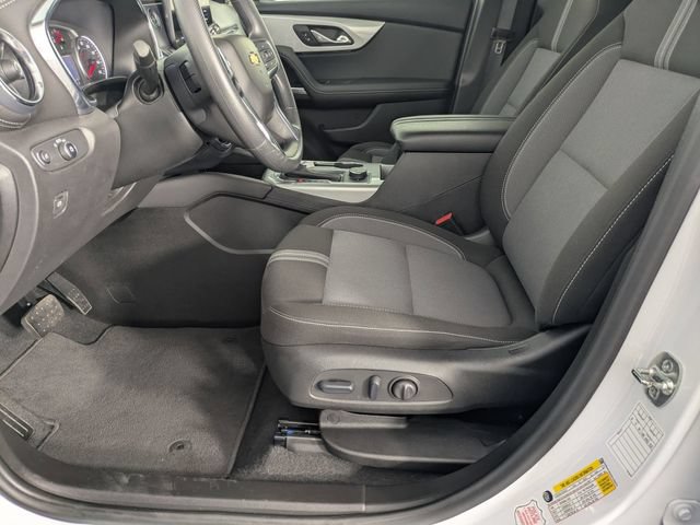 Certified 2025 Chevrolet Blazer LT FWD image 11
