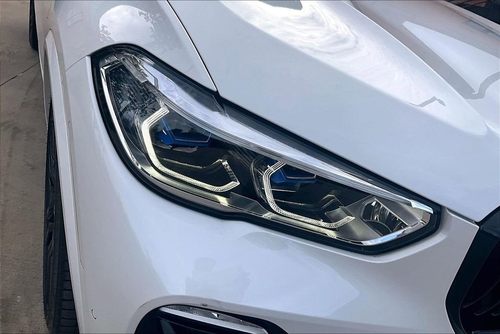 Used 2021 BMW X5 xDrive40i w/ M Sport Package image 38