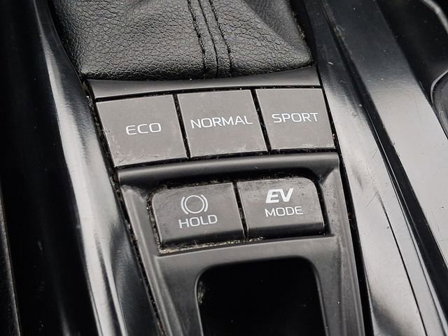 Used 2025 Toyota Camry LE image 23