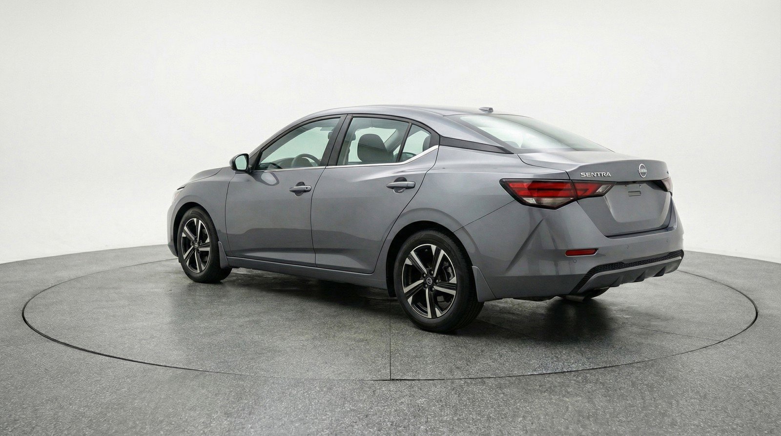 Used 2025 Nissan Sentra SV image 6