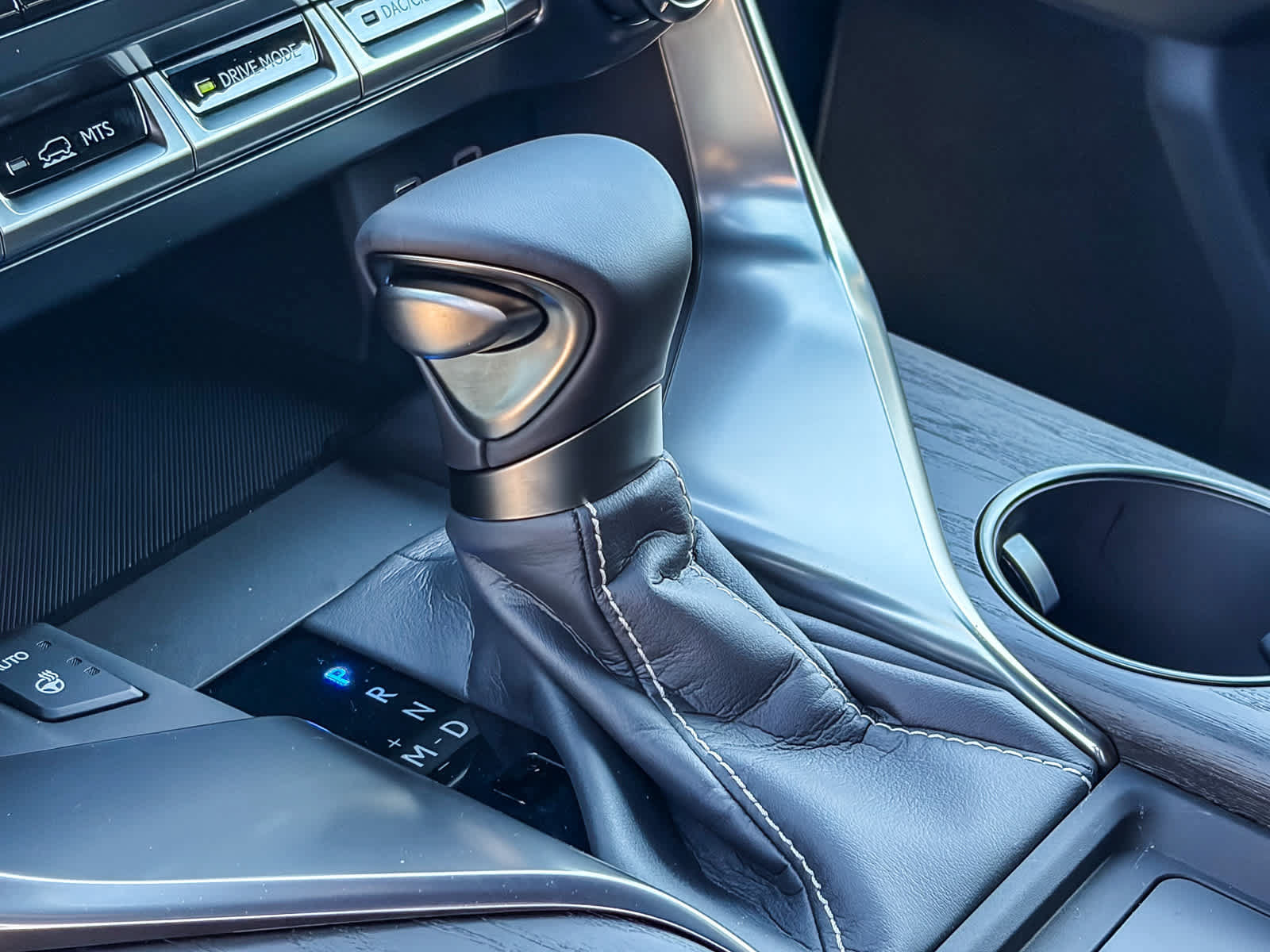 New 2026 Lexus LX 600 4WD w/ Luxury Package image 20