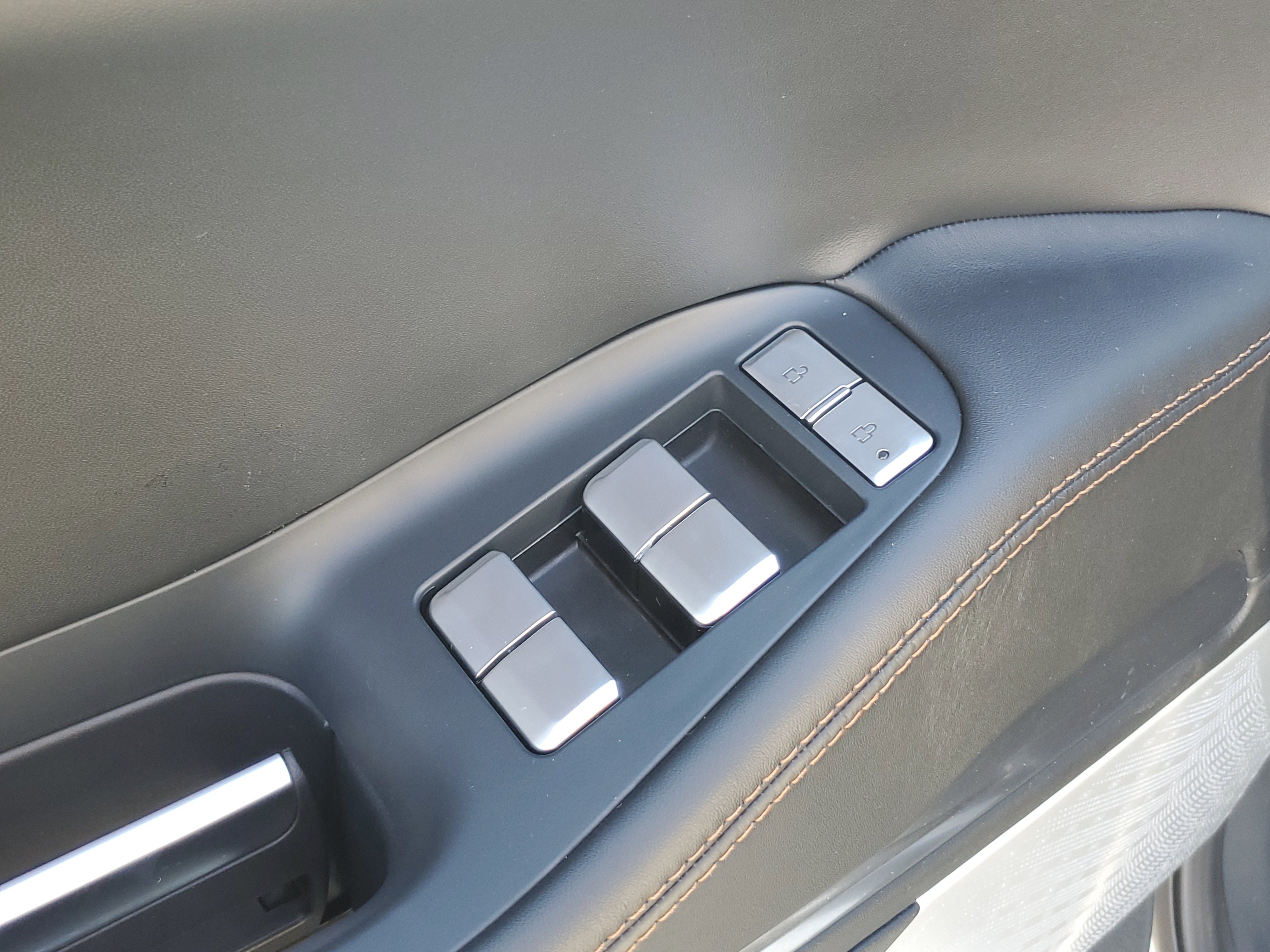 New 2025 Lincoln Navigator L Black Label image 10