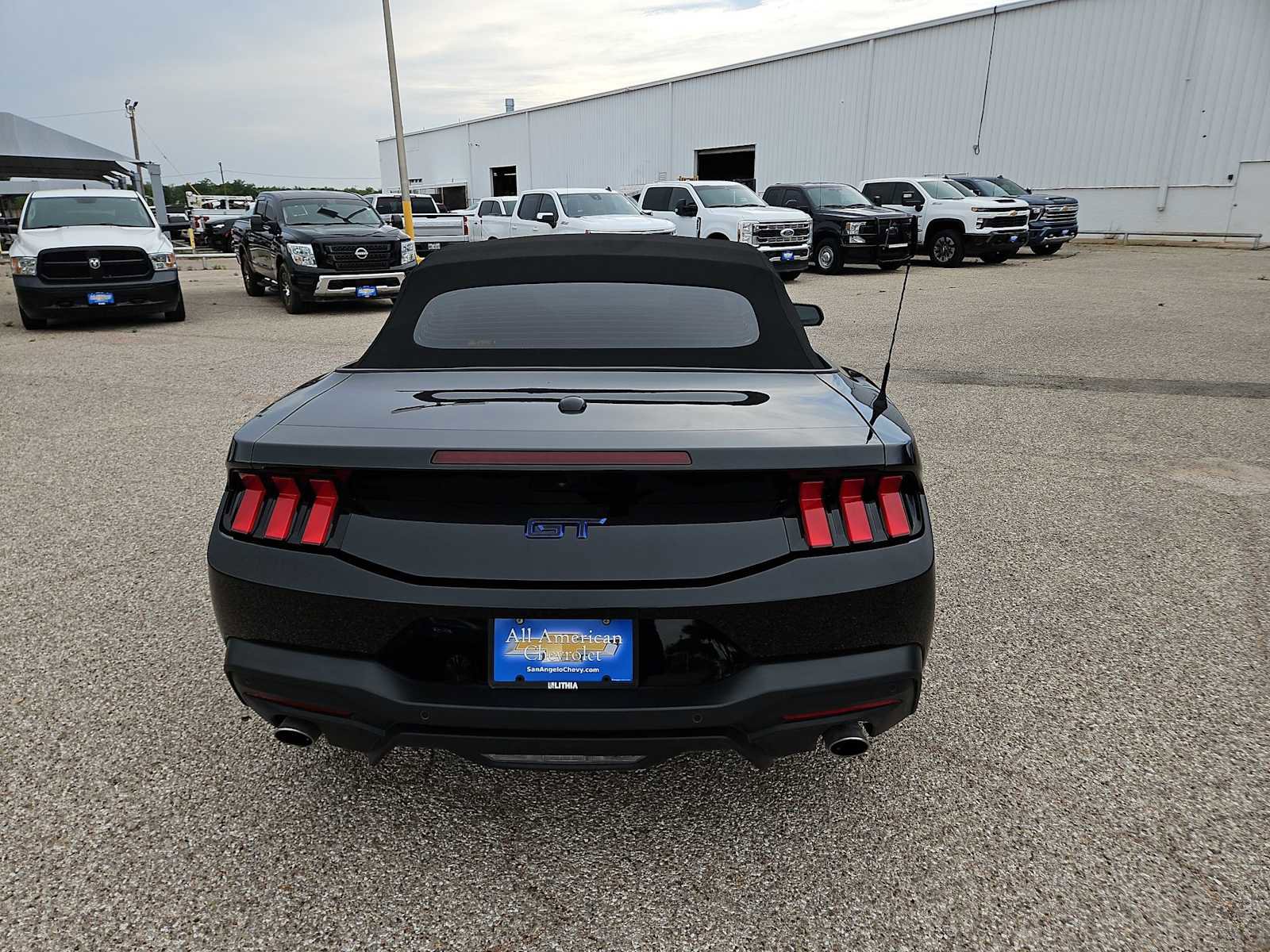 Used 2025 Ford Mustang GT Premium w/ GT Performance Package RWD image 7