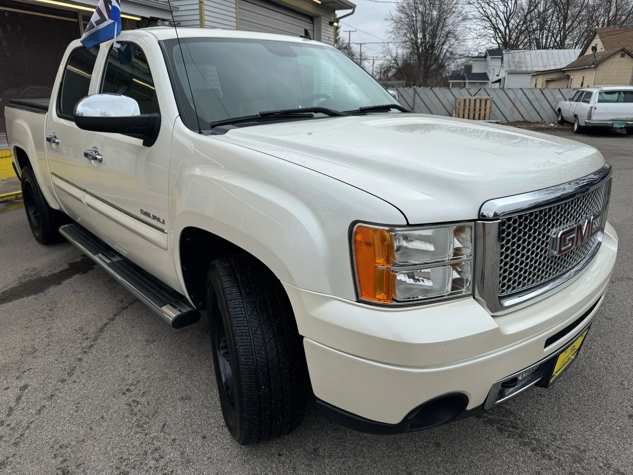 Used 2011 GMC Sierra 1500 Denali image 12