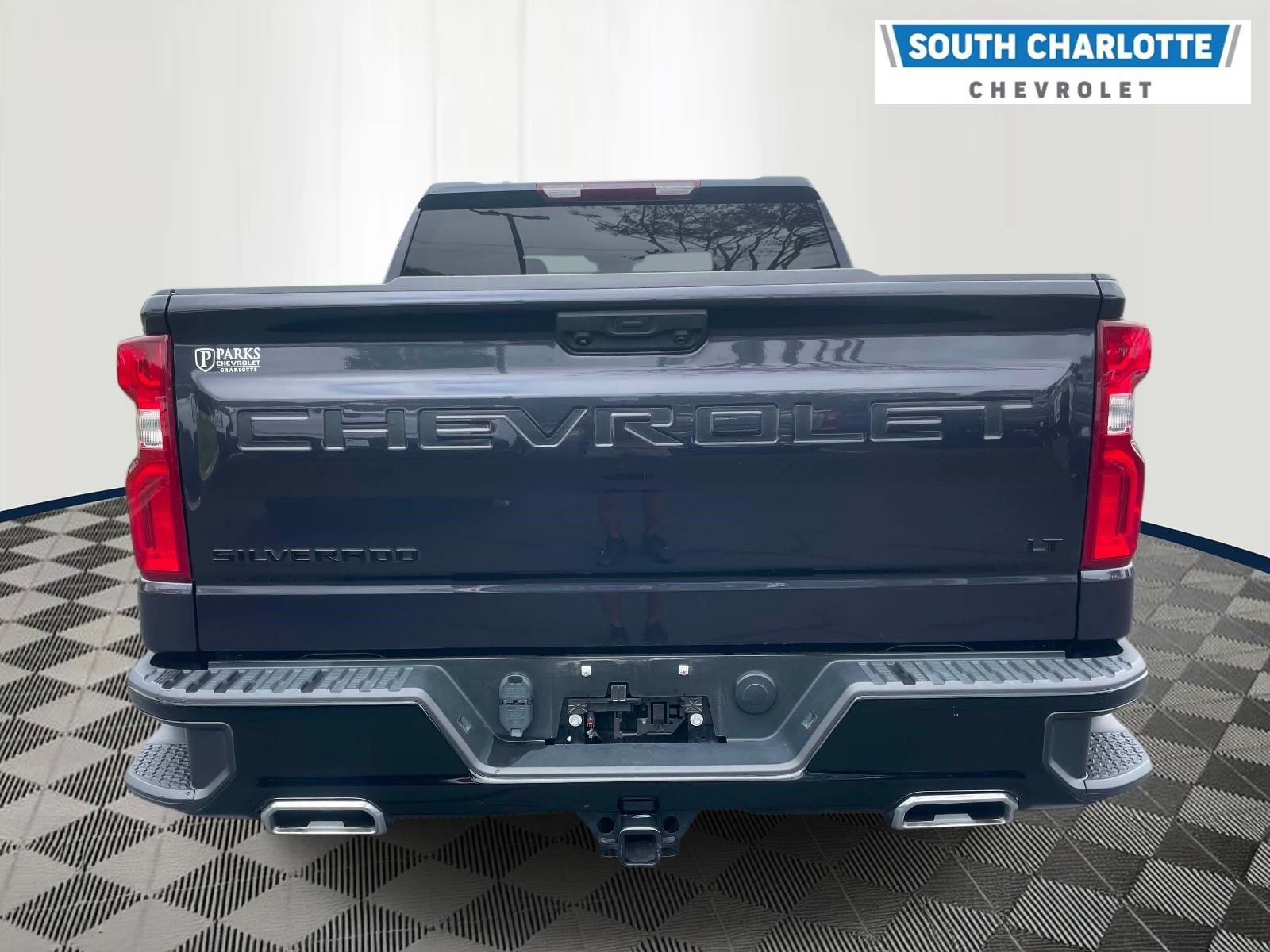 Used 2023 Chevrolet Silverado 1500 LT Trail Boss w/ LPO, Dark Essentials Package AWD/4WD image 5