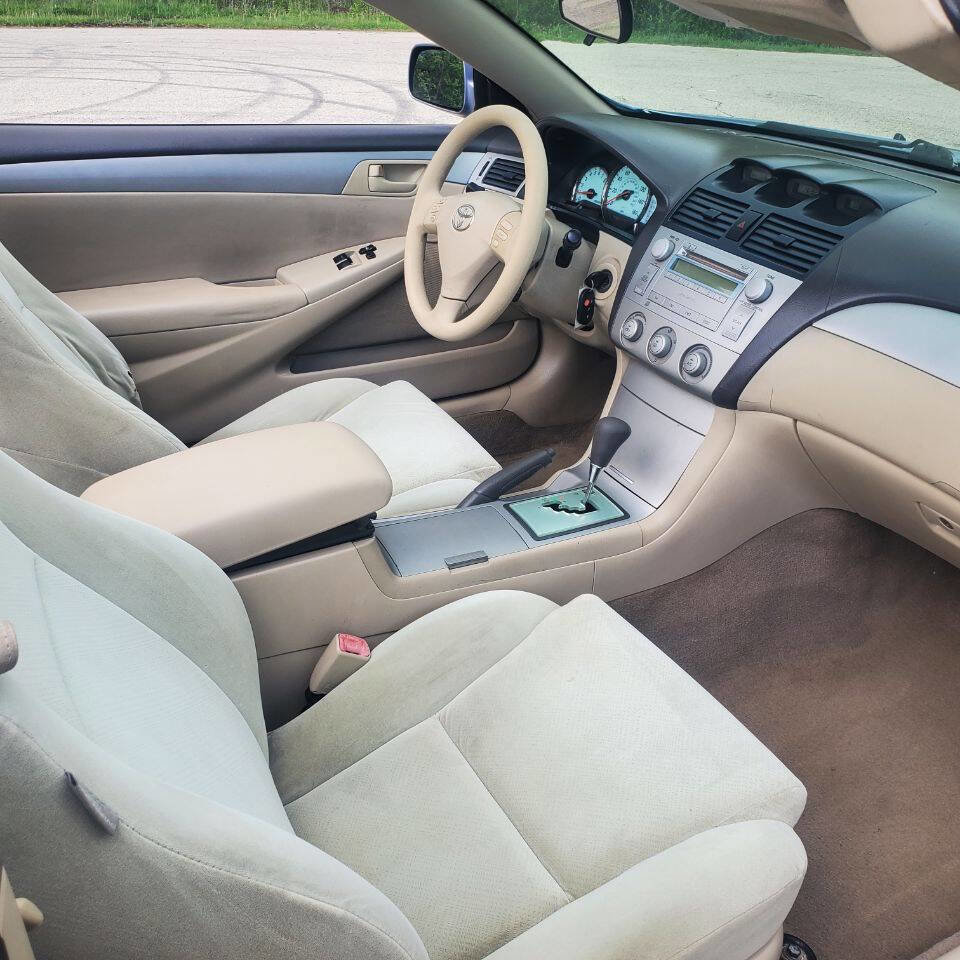 Used 2004 Toyota Solara SLE image 12