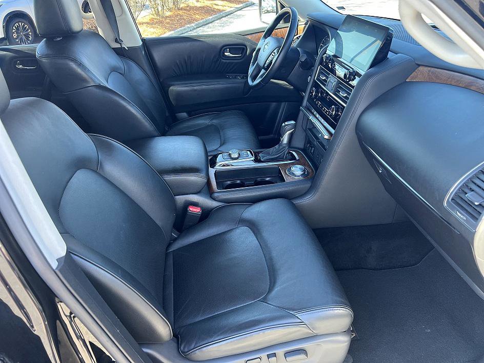 Certified 2024 Nissan Armada SL w/ Captain's Chairs Package image 17